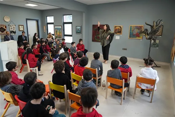 Ke&ccedil;i&ouml;ren Belediyesi b&uuml;nyesinde faaliyet g&ouml;steren K&uuml;lt&uuml;r El&ccedil;ileri &Ccedil;ocuk Sanat M&uuml;zesi,