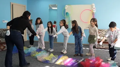 Kestel Belediyesi b&uuml;nyesinde faaliyet g&ouml;steren Dahi &Ccedil;ocuk Akademisi, &ccedil;ocukların erken