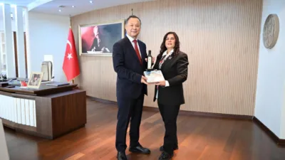 Aydın B&uuml;y&uuml;kşehir Belediye Başkanı &Ccedil;er&ccedil;ioğlu, Kırgızistan'ın Ankara B&uuml;y&uuml;kel&ccedil;isi Ruslan Kazakbaev&rsquo;i