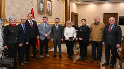 Kocaeli Dostluk Kul&uuml;b&uuml; yeni Başkanı G&uuml;rb&uuml;z Yal&ccedil;ınkaya ve y&ouml;netimi ile