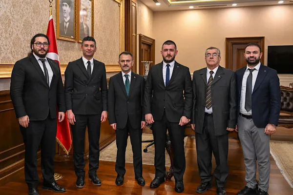İlk ziyarette TMMOB Makina M&uuml;hendisleri Odası Kocaeli Şube Başkanlığına se&ccedil;ilen