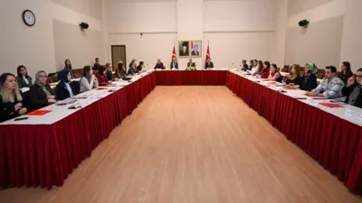 Karam&uuml;rsel Alp Toplantı Salonu&rsquo;nda d&uuml;zenlenen programa; İl Jandarma Komutan Yardımcısı