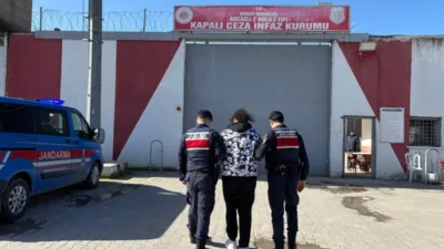 Kocaeli İl Jandarma Komutanlığınca; aranan şahısların yakalanmasına y&ouml;nelik yapılan &ccedil;alışmalar