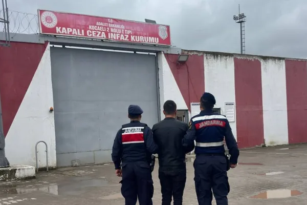 Kocaeli İl Jandarma Komutanlığınca; aranan şahısların yakalanmasına y&ouml;nelik yapılan &ccedil;alışmalar