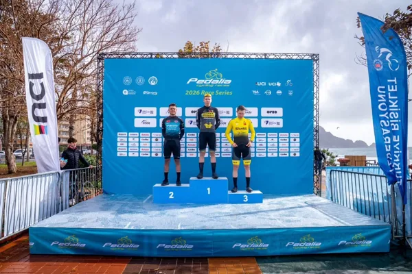 Konya B&uuml;y&uuml;kşehir Belediyesporlu sporcular, uluslararası arenada madalyalar kazandı.&nbsp; UCI Grand