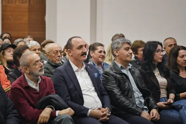 Konyaaltı Belediyesi, Bilim-K&uuml;lt&uuml;r-Sanat Buluşmaları ile vatandaşları uzman isimlerle bir araya