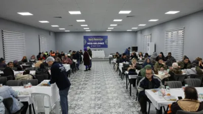 K&uuml;&ccedil;&uuml;k&ccedil;ekmece Belediyesi, ramazan ayı kapsamında il&ccedil;enin 6 noktada kurulan iftar