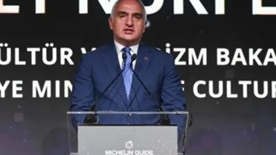 K&uuml;lt&uuml;r ve Turizm Bakanı Ersoy, İ&ccedil;işleri Bakanı &nbsp;&Ccedil;ift&ccedil;i&rsquo;yi makamında ziyaret