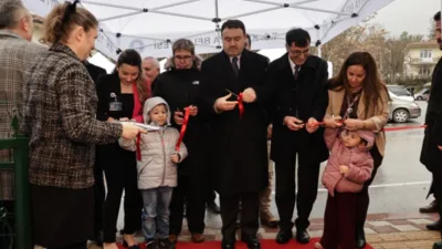 K&uuml;tahya Belediye Başkanı Ey&uuml;p Kahveci, &ccedil;ocuklara yapılan her yatırımın geleceğe