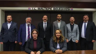 Maltepe Belediyesi ev sahipliğinde ger&ccedil;ekleştirilen imza t&ouml;renine Belediye Başkanı Mimar