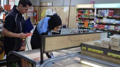 Denetimler kapsamında fırınlarda ekmek ve pide &uuml;retim alanları hijyen, &uuml;retim