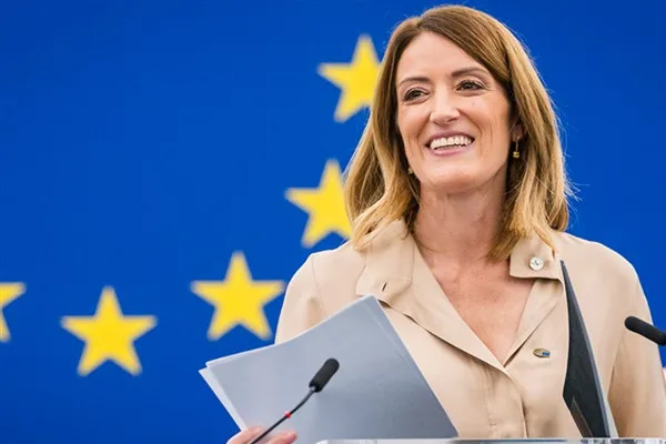 Metsola, &ldquo;Sir Lindsay&rsquo;in parlamento kurumları arasında k&ouml;pr&uuml;ler kurma konusundaki yeteneği,