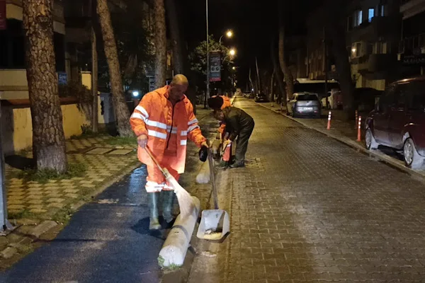 Milas Belediyesi birimleri, beklenen yoğun yağışın olumsuz etkilerini en aza