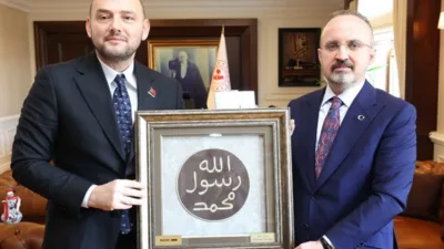 M&uuml;stakil Sanayici ve İşadamları Derneği (M&Uuml;SİAD) Genel Başkanı Burhan &Ouml;zdemir