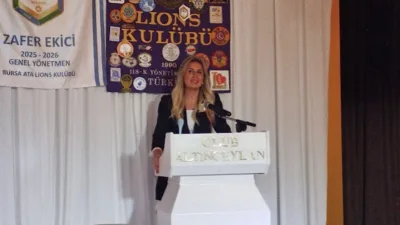 Nil&uuml;fer Lions Kul&uuml;b&uuml; tarafından organize edilen buluşmada, Cumhuriyet d&ouml;nemi hukuk