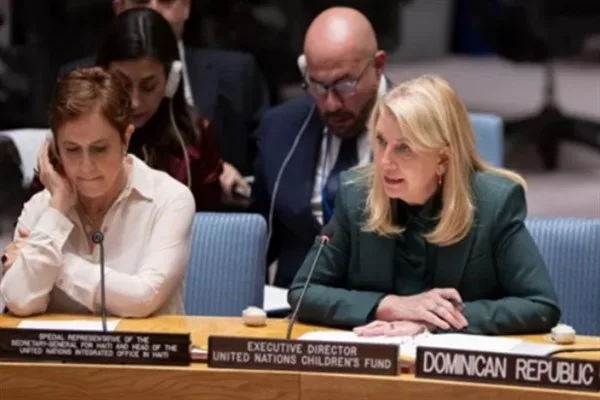 UNICEF İcra Direkt&ouml;r&uuml; Catherine Russell, Haiti'de silahlı gruplar tarafından askere