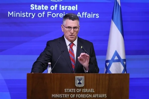 İsrail Dışişleri Bakanı Saar, Almanya Federal Meclisi Başkanı Julia Kl&ouml;ckner'i