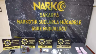 Sakarya Cumhuriyet Başsavcılığı koordinesinde uyuşturucuyla m&uuml;cadele &ccedil;alışmalarını s&uuml;rd&uuml;ren İl Emniyet