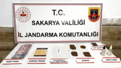 Sakarya İl Jandarma Komutanlığı ekiplerince; uyuşturucu madde satışı yapan ve