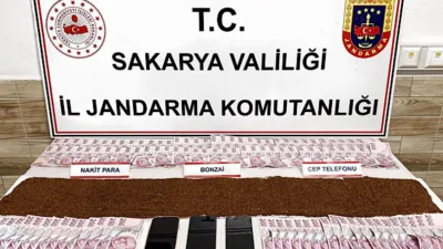 Sakarya İl Jandarma Komutanlığı ekipleri, uyuşturucu madde satışı yapan ve