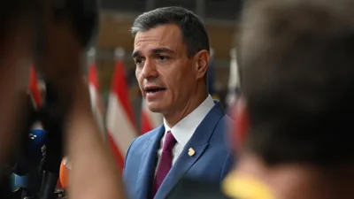 İspanya Başbakanı Sanchez, anayasalarının, İspanya tarihinin en uzun &ouml;m&uuml;rl&uuml; anayasası