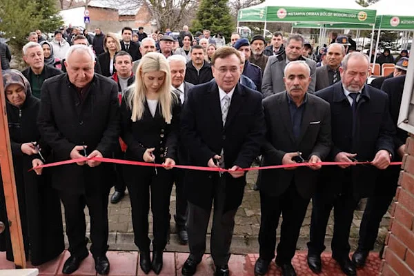 K&uuml;tahya Belediyesi ve il protokol&uuml;n&uuml;n katılımıyla d&uuml;zenlenen t&ouml;ren, Pen&ccedil;e-Kaplan operasyon