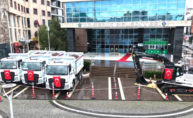 Serik Belediyesi, ara&ccedil; filosunu genişletmeye devam ediyor. Son 21 ayda