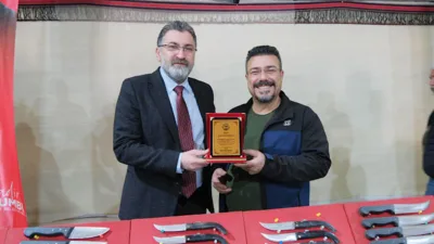 Serik Belediyesi K&uuml;lt&uuml;r ve Sanat Merkezi b&uuml;nyesindeki Y&ouml;r&uuml;k &Ccedil;adırı&rsquo;nda d&uuml;zenlenen