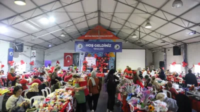&lsquo;Sevgiyle &Uuml;reten Kadınlardan, Kalpten Hediyeler&rsquo; sloganıyla hayata ge&ccedil;irilen organizasyonda, Sevgililer