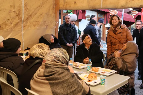 Eskişehir B&uuml;y&uuml;kşehir Belediyesi ile Sivrihisar Belediyesi tarafından Ramazan ayı dolayısıyla
