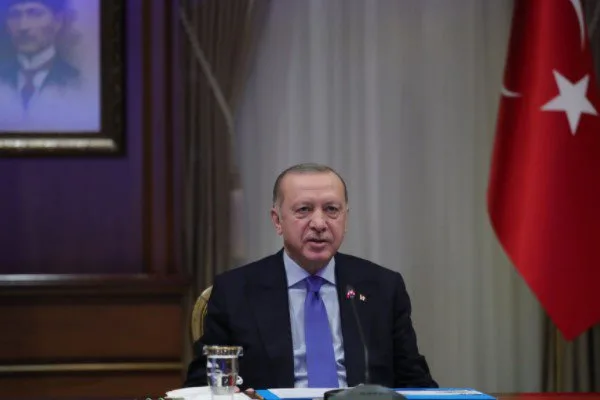 Adalet Bakanı Akın G&uuml;rlek, yayımladığı mesajda &ldquo;T&uuml;rkiye Y&uuml;zyılı'nın mimarı Cumhurbaşkanımız
