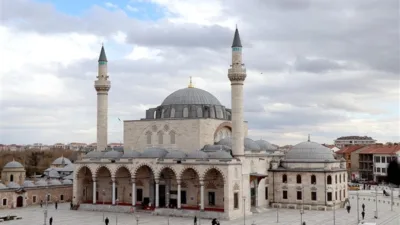 Aile ve Sosyal Hizmetler Bakanı Mahinur &Ouml;zdemir G&ouml;ktaş, "Bizleri bu