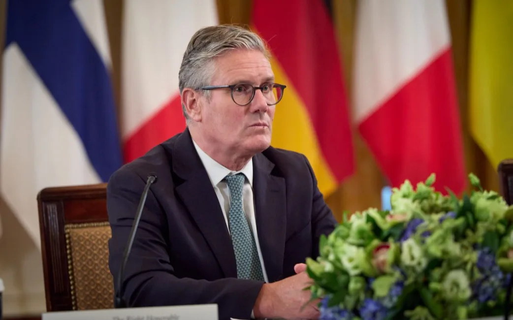 İngiltere Başbakanı Starmer,&nbsp;İngiltere'deki ve d&uuml;nyanın d&ouml;rt bir yanındaki M&uuml;sl&uuml;man topluluklarına