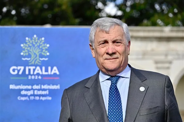 İtalya Başbakan Yardımcısı ve Dışişleri Bakanı Antonio Tajani, Tahran ve
