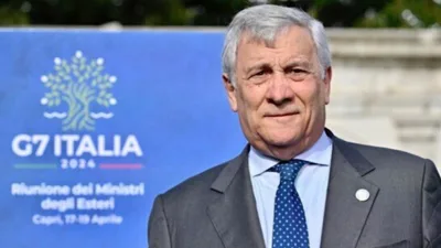 İtalya Dışişleri Bakanı Antonio Tajani, Birleşik Krallık Dışişleri Bakanı Yvette