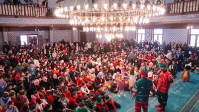 Trabzon'da Ramazan nedeniyle 4-12 yaş grubundaki &ccedil;ocuklara y&ouml;nelik d&uuml;zenlenen ''Tekne