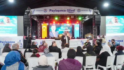 Trabzon B&uuml;y&uuml;kşehir Belediyesi&rsquo;nin d&uuml;zenlediği Ramazan etkinliklerine konuk olan Yazar Senai