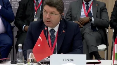 Adalet Bakanı Tun&ccedil;,&nbsp;Gaziantep &Uuml;niversitesi Hukuk Fak&uuml;ltesi &ouml;ğrencilerini Bakanlıkta konuk ettiklerini