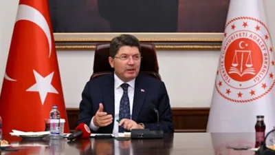 Adalet Bakanı Yılmaz Tun&ccedil;, Mihalgazi Belediye Başkanı Zeynep G&uuml;neş&rsquo;in maruz