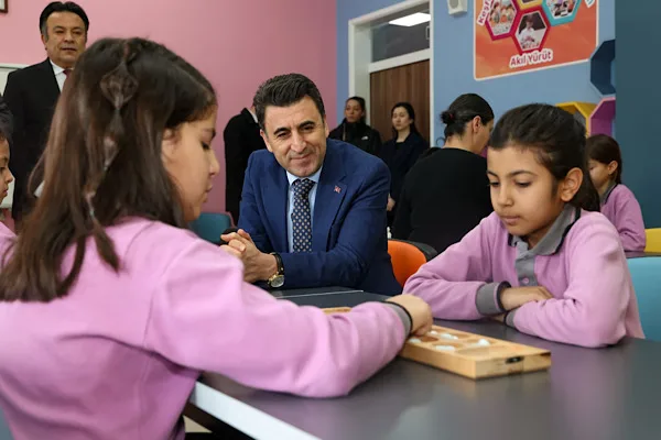 Tunceli Valiliği koordinasyonunda y&uuml;r&uuml;t&uuml;len E-Vizyon 62 Programı dahilinde, il genelindeki