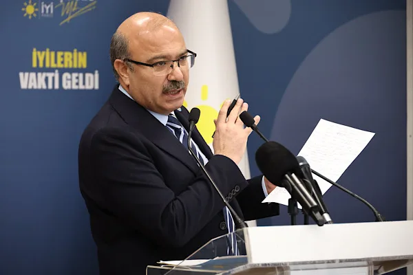 İYİ Parti Tarım Politikaları Başkanı Kadir Ulusoy, parti genel merkezinde