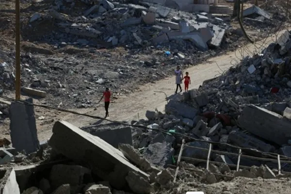 UNRWA Gazze&rsquo;de zorla yerinden edilmenin devam ettiğini, n&uuml;fusun yaklaşık &uuml;&ccedil;te