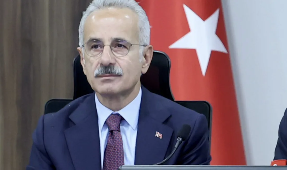 Ulaştırma ve Altyapı Bakanı Abdulkadir Uraloğlu, denizcilik sekt&ouml;r&uuml;nde dijital d&ouml;n&uuml;ş&uuml;m