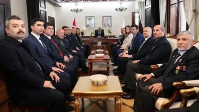 Cumhurbaşkanlığı Kararnamesi ile Afyonkarahisar Valiliği g&ouml;revine atanan Aktaş, Valilik binası