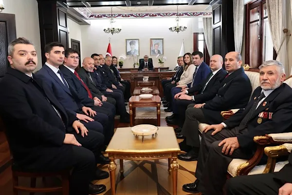 Cumhurbaşkanlığı Kararnamesi ile Afyonkarahisar Valiliği g&ouml;revine atanan Aktaş, Valilik binası