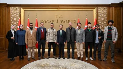 M&Uuml;SİAD Kocaeli Şube Başkanı İzzet Tanrıkulu, Başkan Yardımcısı Mehmet G&ouml;kduman,