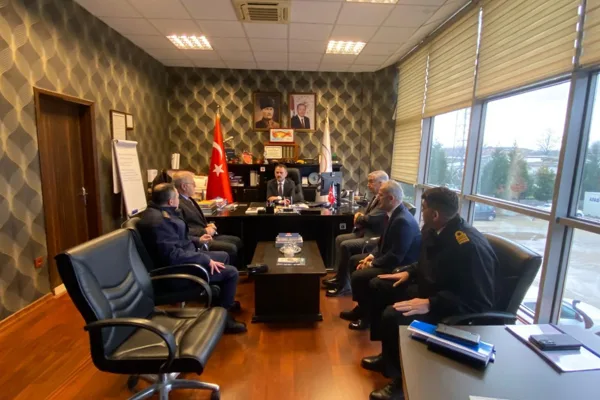 Kocaeli İl Afet ve Acil Durum M&uuml;d&uuml;rl&uuml;ğ&uuml;&rsquo;n&uuml; ziyaret eden Vali
