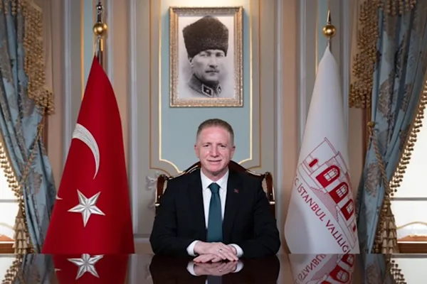 Davut G&uuml;l, Gaziosmanpaşa il&ccedil;e ziyareti kapsamında Gaziosmanpaşa ADEM'i ziyaret etti.