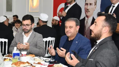 Şanlıurfa Valiliği&rsquo;nin koordinesinde d&uuml;zenlenen iftar programı &ouml;ncesinde Ceylanpınar&rsquo;da yoğun bir