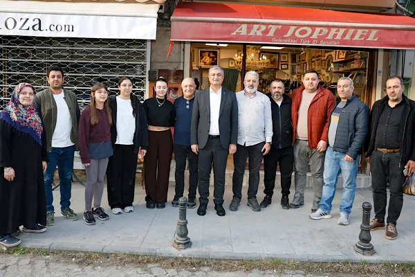Adana Valisi&nbsp;Yavuz, tarihi&nbsp;Ulu Camii&rsquo;den B&uuml;y&uuml;k Saat Kulesi&rsquo;ne&nbsp;uzanan g&uuml;zergahta esnaf ziyaretleri